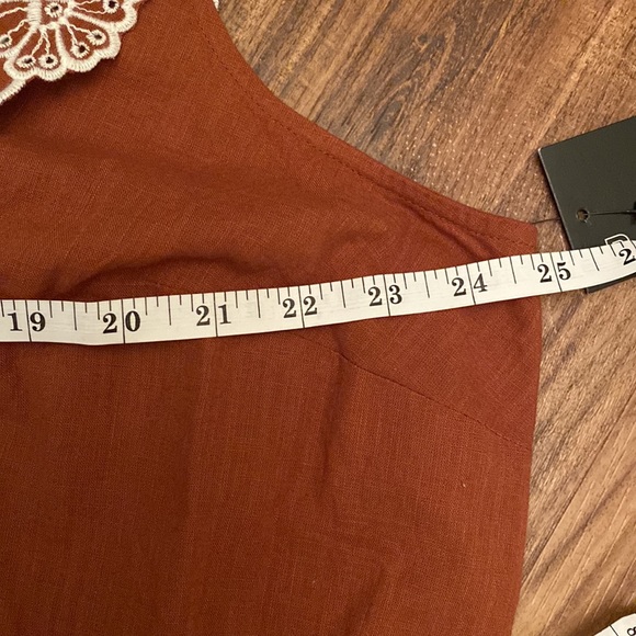 Broadway 38 Embroidered Ruffle Sleeveless Top Smocked Waist Dark Caramel Sz 2X - Picture 11 of 11